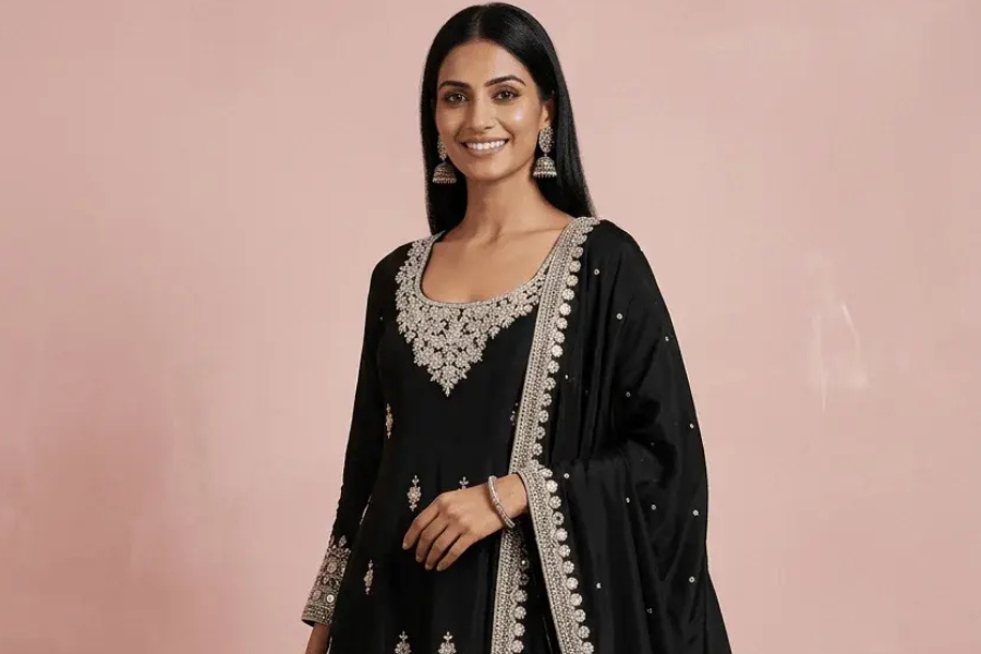 Suits for Women: Elegant Ethnic Wear for